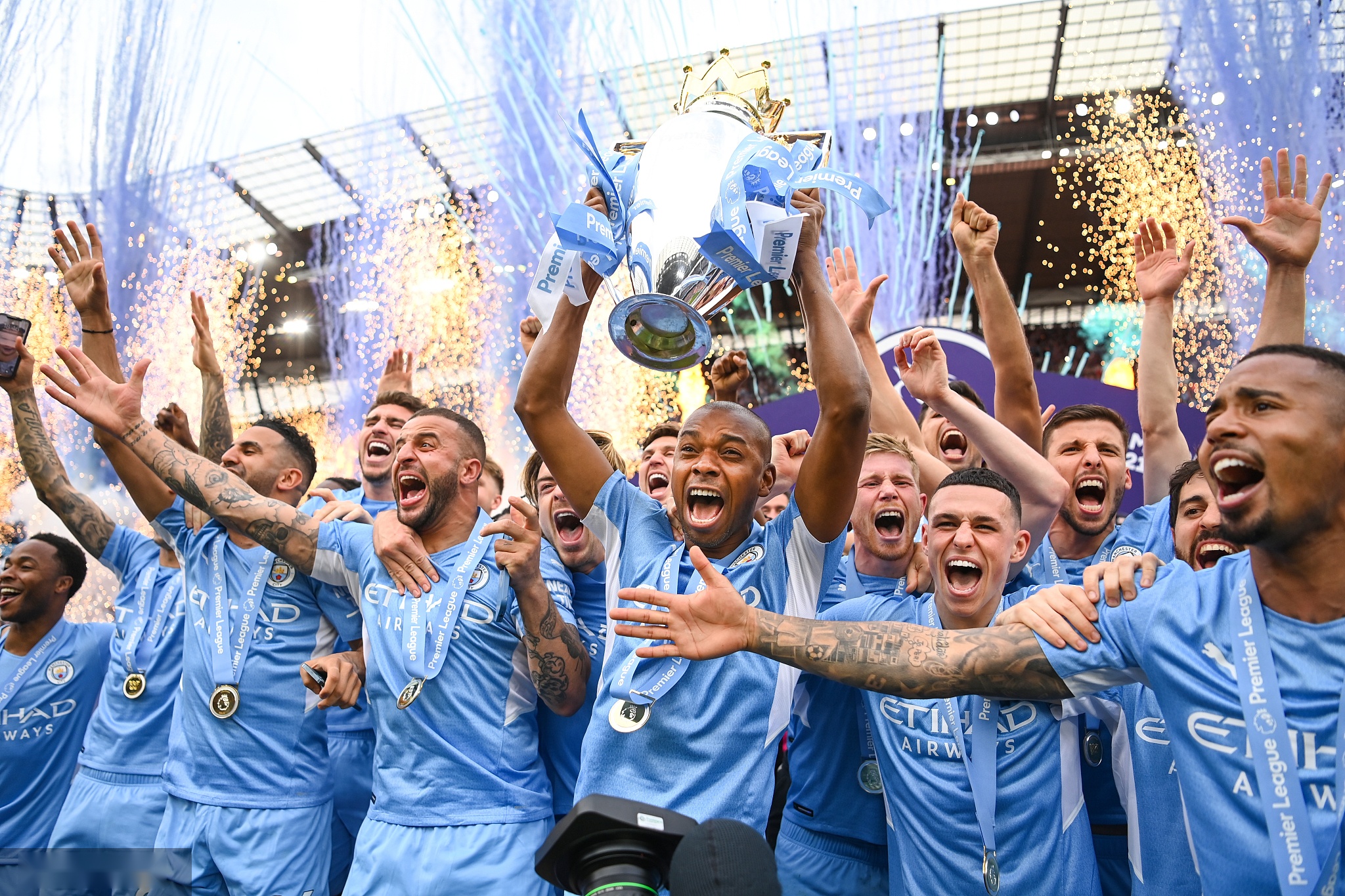 根据去年的 根据去年的