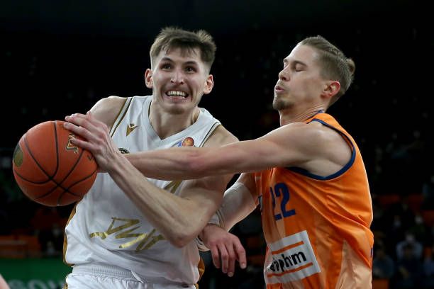 锋线效率与 锋线效率与