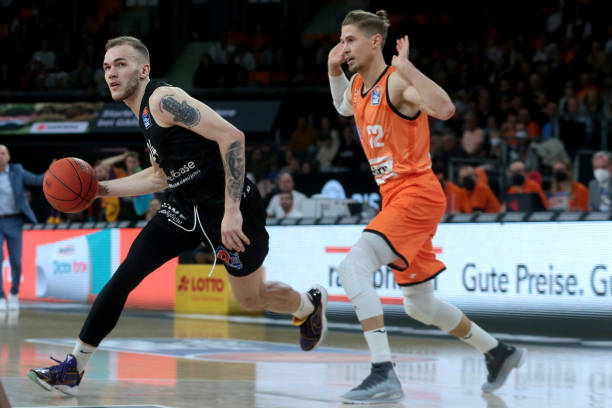 你需要我帮 你需要我帮